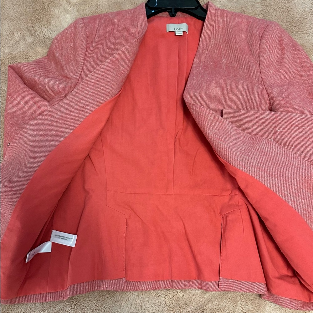 LOFT cropped linen blazer - Picture 2 of 8